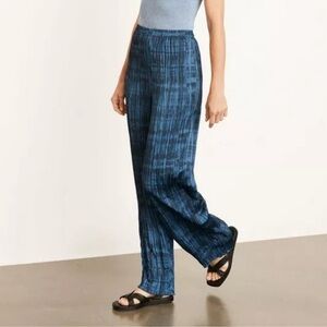 Vince Navy Patterned Wide Leg Pants
Caja 6